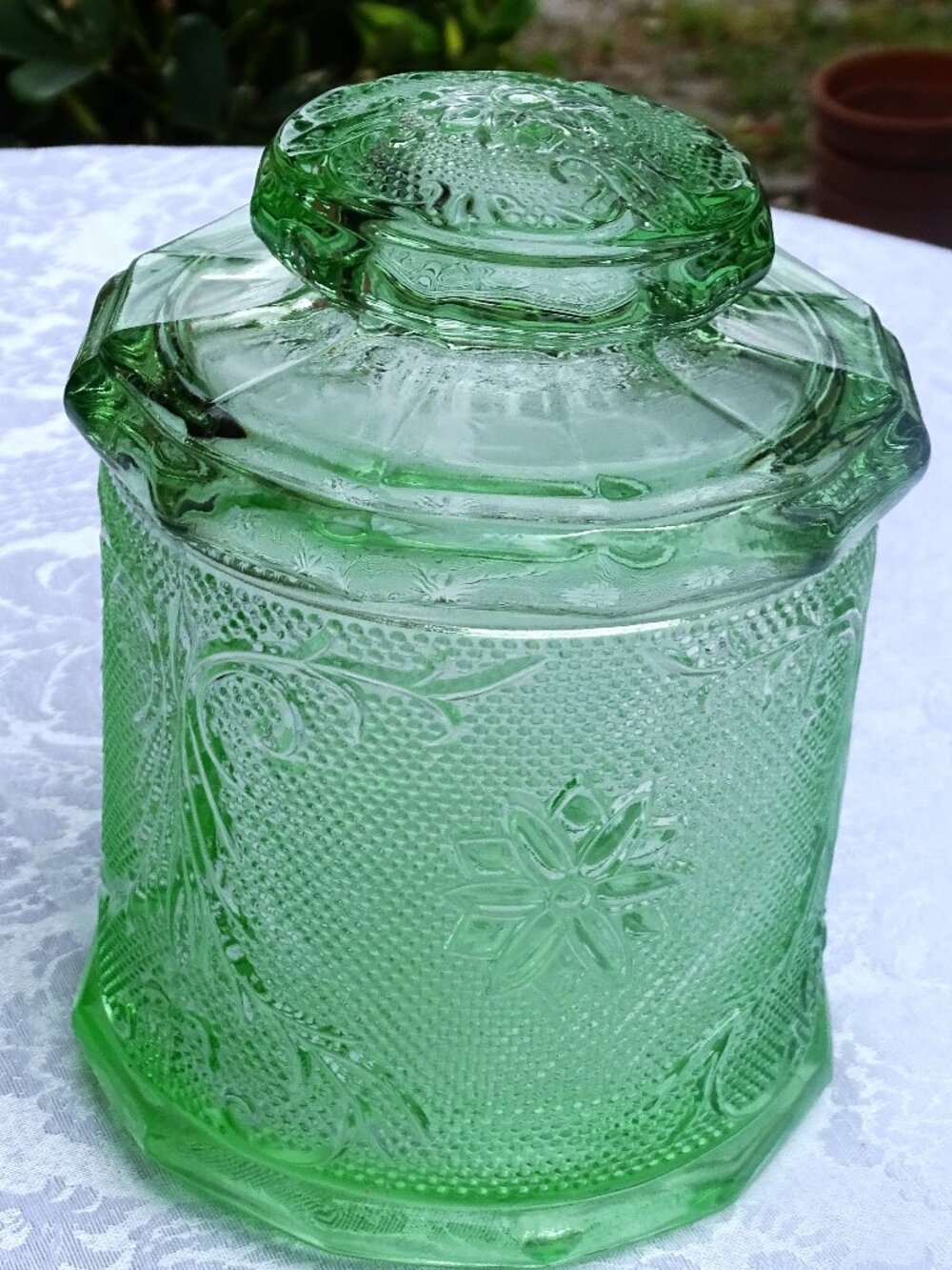Vintage Tiara Sandwich Green Canister Cookie Jar By‎ Indiana Glass
